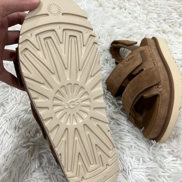 UGG Women's Goldenstar Sandal - Chestnut - Picture 5 of 9